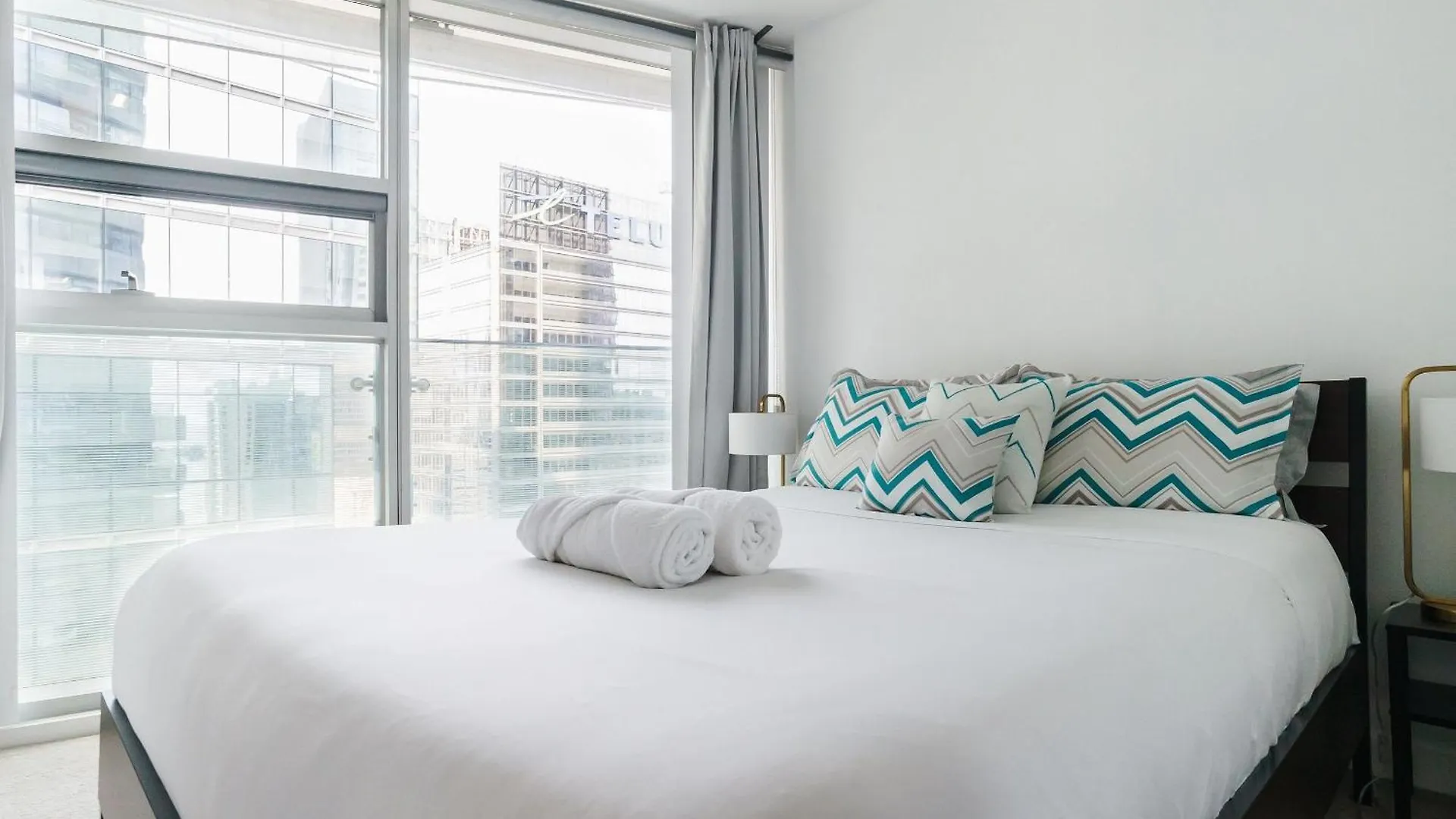 The One Apartment Toronto 0*,  Canada